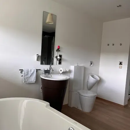 The White House Вилла