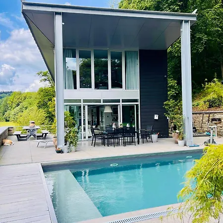 The White House Βίλα