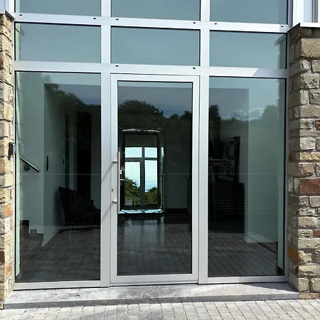 Вилла The White House