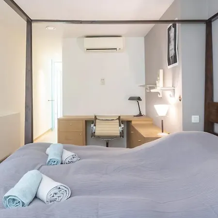 Вилла The White House